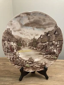 Vintage Antique Johnson Bros Olde English Countryside 10 Inch Dinner Plate - Picture 1 of 4