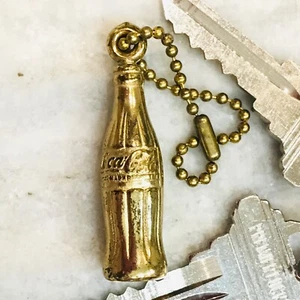 VTG Coca Cola Metal Keychain Bottle Shape Retro GoldTone 1960’s -2 inch - Picture 1 of 4