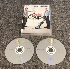 The Odd Couple Season One (DVD, 2015, 2-Disc) Matthew Perry Thomas Lennon comedy - Imagen 1 de 4