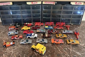 Hot Wheels Lot 28 Cars Plus Two Wall Mountable Cases Ferrari Hemi Datsun Vintage - Picture 1 of 23