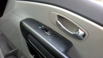 SEDONA    2016 Door Handle Interior 31181108 Foto 1 de 4