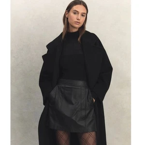 Reiss Black Smooth Leather Edie High Rise Mini Skirt Day-to-Night Size 8 Pockets - Picture 1 of 17