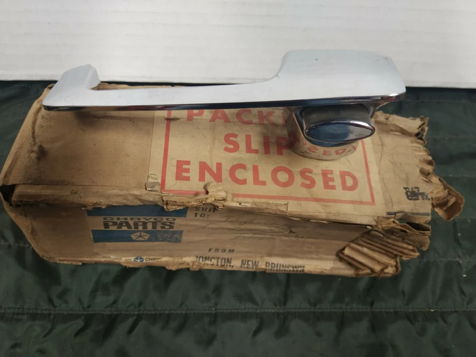 NOS MOPAR CHROME LH OUTSIDE DOOR HANDLE PN 2827691 FOR 1968-71 DODGE/FARGO TRUCK - Image 1 of 1