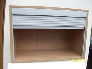 Schrank mit eingebautem Rolladen - Küchenschrank - Badschrank-Speis - Bild 1 von 4
