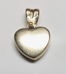 Vintage 14K Yellow Gold Puffed Heart Pendant Italy Late 20th Century - Picture 1 of 2