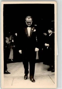 51740515 - Prominente - Bild 1 von 2