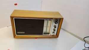 Vintage Panasonic Wood AM/FM Table Radio - Model RE-7259 - Picture 1 of 12