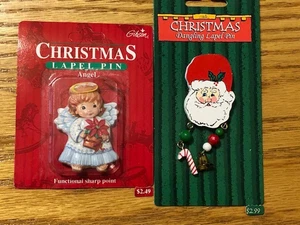 2- 1990er Gibson Grüße Weihnachtsmann & Engel Weihnachten Anstecknadeln neu auf Karte - Bild 1 von 4