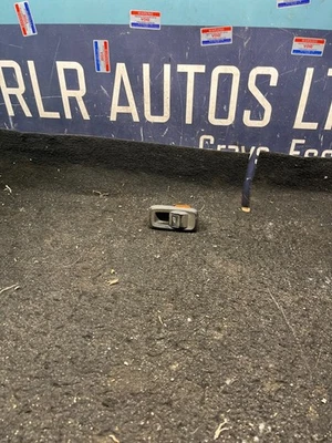 Ford Transit Electric Window Lifter Control Switch D2BT-14529-AA - Image 1 of 4