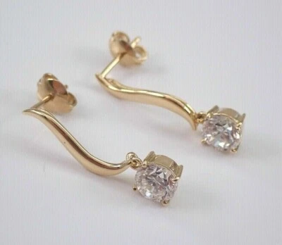 Pendientes colgantes redondos de diamantes creados en laboratorio enchapados en oro amarillo de 14 quilates para mujer Foto 1 de 4