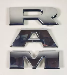 DODGE RAM 1500 Front Grille Chrome Letters Nameplate Emblem OEM 2019-24 - Foto 1 di 13
