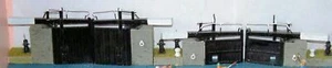 Canal Wide Lock Gates Sundries F6 UNBEMALT OO Scale Langley Models Bausatz 1/76 - Bild 1 von 5