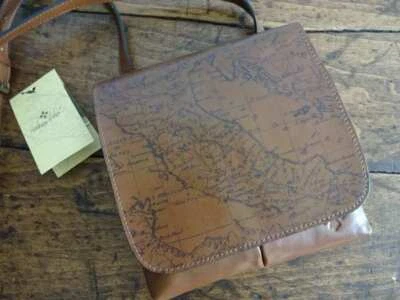 BOLSO BANDOLERA PATRICIA NASH Granada MAPA FIRMA Italia Riot Rust CUERO MARRÓN Foto 1 de 4