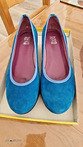 Ladies Riva Suede Wedge Court Shoes Size EU39 - New/Unworn - ££reduced - Picture 1 of 8