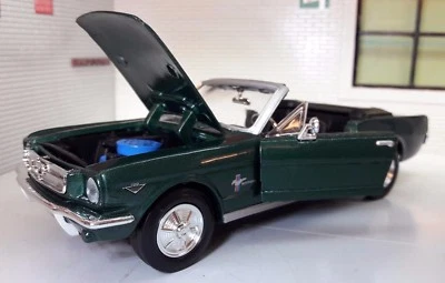 Ford Mustang 1964 Convertible Cabrio 1:24 Scale Diecast Detailed Model Car 73212 - Image 1 of 4