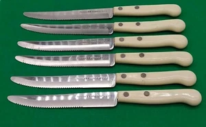 Set 6 coltelli da bistecca in acciaio inox GINEVRA FORGE anni 50 manico colore avorio USA - Foto 1 di 14