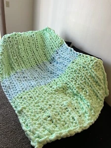 Hand Crotchet blanket - Picture 1 of 4
