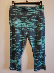 Reebok Women's Workout Ready Printed Capri Tights - Picture 1 of 6