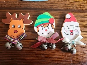 Avon vtg Christmas resin elf santa reindeer refrigerator magnets - Picture 1 of 2