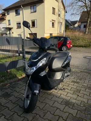 Peugeot Kisbee 50 Active – wie neu | 2.500 km | 2024 - Bild 1 von 4