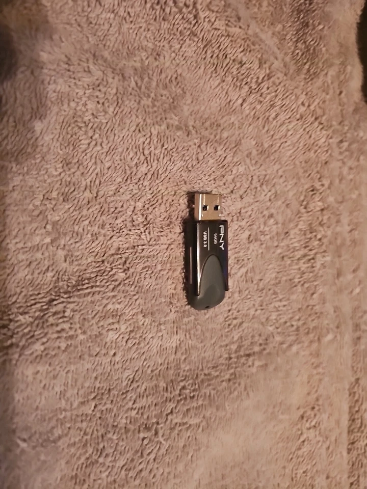 PNY 64GB Turbo Attache 3 USB 3.0 Flash Drive - Image 1 of 3