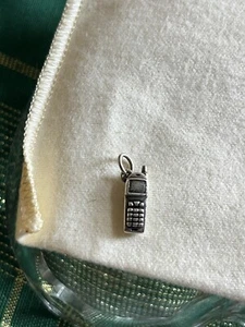 *RETIRADO* Dije de teléfono celular James Avery de plata esterlina - Imagen 1 de 4