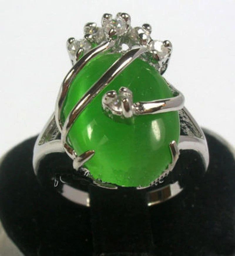 Anillo de joyería con incrustaciones de cuentas de piedras preciosas de jade verde natural de moda talla 7 8 9 grado AAA Foto 1 de 1