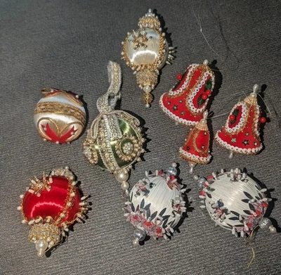 Lote de 9 adornos vintage de Navidad hechos a mano retro hechos a mano con cuentas de pasador de lentejuelas Foto 1 de 4