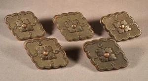 5 JAPANISCHE DEKORATIVE KUPFERNAGELABDECKUNGEN / KUGIKAKUSHI / METALLBESCHLÄGE - KUNST - Bild 1 von 8