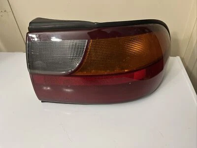 1997-2005 CHEVROLET MALIBU TAIL LIGHT P/N 22623074 PASSENGER RR OEM GM FACTORY - Image 1 of 4