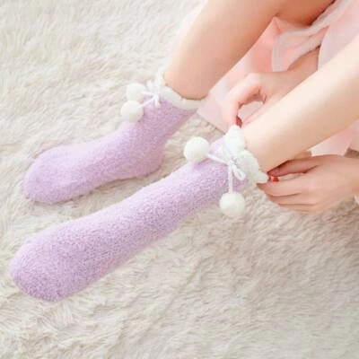 1 par de calcetines mullidos de invierno para damas corazón cama cálida acogedor salón piso suave decoración Foto 1 de 4