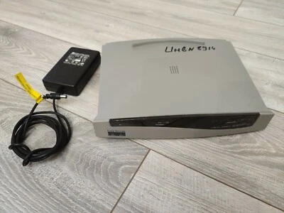 Cisco SOHO SB-101 4-Port 10/100 Wired Router - Image 1 of 4