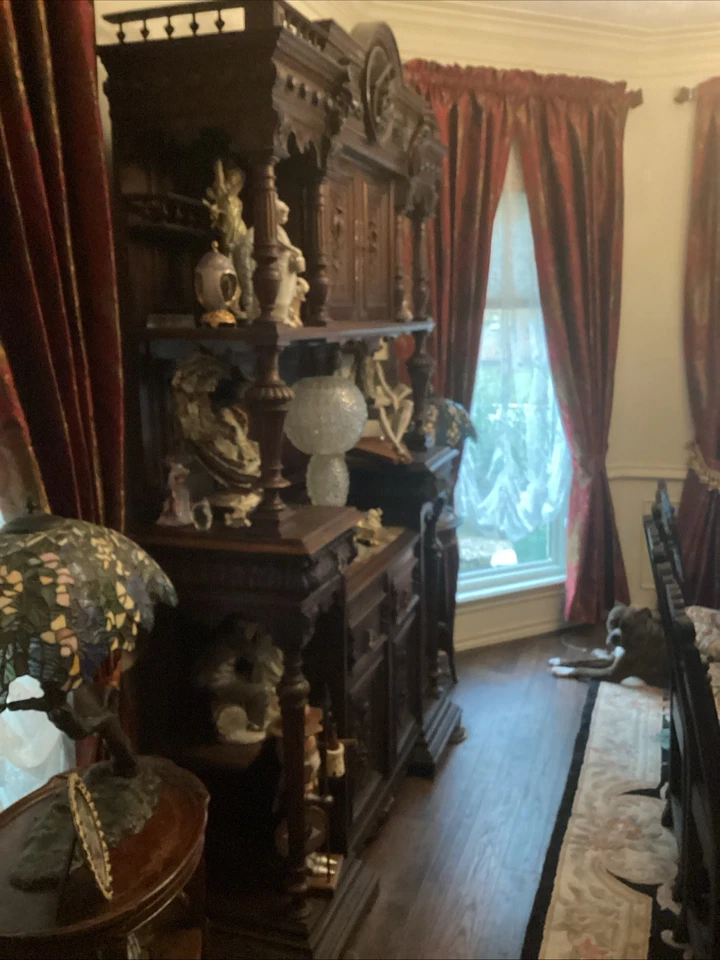 Barra lateral de servidor antigua tallada renacentista francesa Foto 1 de 4