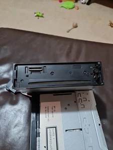 Sony CDX-GT26 (No FRONT PANEL!) - Picture 1 of 6