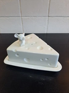 Vintage Large Cheese Dish with Mouse. Vintage Kitchenware - Picture 1 of 6
