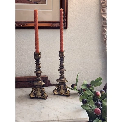 Candelabros de oro vintage de mediados de siglo, Rubel & Co. Foto 1 de 4