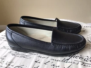 SAS Simplify Loafer Shoe Black Leather Sz 9.5W Wide Slip-On Tripad Comfort Flat - Picture 1 of 9