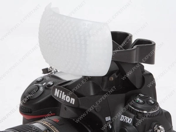 DIFFUSORE X FLASH 3 COLORI FOTOCAMERA PER NIKON D5100 D5200 D5300 D7100 - Image 1 of 1
