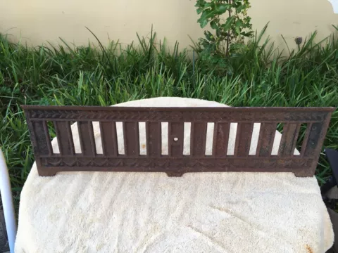 Vintage Late 1800’s Cast Iron Standing Grate Cover