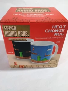 Tazza Super Mario Bros Cambio Calore Nintendo Cambia Scena Edizione da Collezione NUOVA - Foto 1 di 4