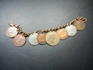 VINTAGE QUEEN ELIZABETH HALF PENNY COIN BRACELET 1963 1964 7" - Picture 1 of 9