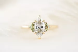 Anello di fidanzamento in argento sterling 925 con marchesa taglio moissanite marchesa - Foto 1 di 4