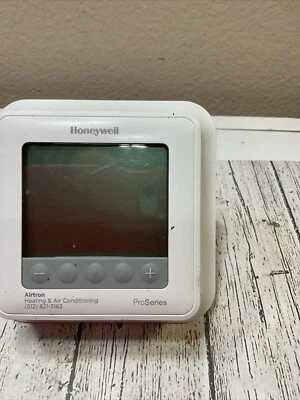 Honeywell Thermostat TH6210U2001  Pro Series Programmable - Image 1 of 4