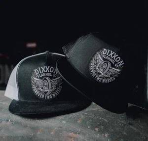 Neu mit Etikett Dixxon Flannel Forever Two Wheels Flat Hill Trucker Snapback Mütze schwarz weiß - Bild 1 von 2