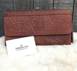 AMERICAN LEATHER Co. Tooled Bi-Fold Zip Wallet - Picture 1 of 15
