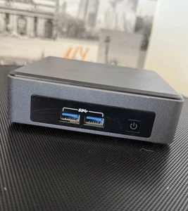 Intel NUC Kit NUC7i3DNK PC i3 7100U 2.4GHz 8GB RAM 256GB SSD WiFi BT - Picture 1 of 3