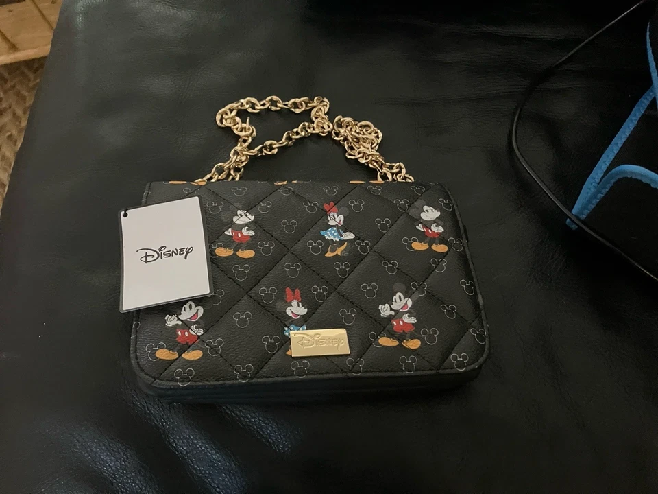 Bandolera Disney. WDW. Cadena dorada diseño acolchado. Nuevo con etiquetas Foto 1 de 4