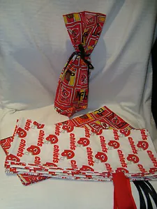 Cubierta de tela hecha a mano de 15""x6,5"" vino/regalo de los Kansas City Chiefs NFLFootball NUEVA - Imagen 1 de 1