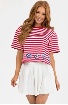 Top lápiz labial Lime Lush 'Main Trip' y lentejuelas marfil estampado estrellas y rayas  Foto 1 de 4