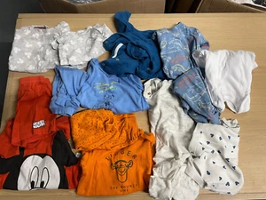 Paquete de ropa de bebé de 14 artículos para 6-9 meses - Tigger - Mickey - usado en muy buena condición paquete 6 - Imagen 1 de 4